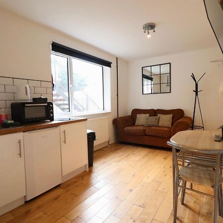 Flat 4, 10 St John'S Leilighet Bournemouth Eksteriør bilde