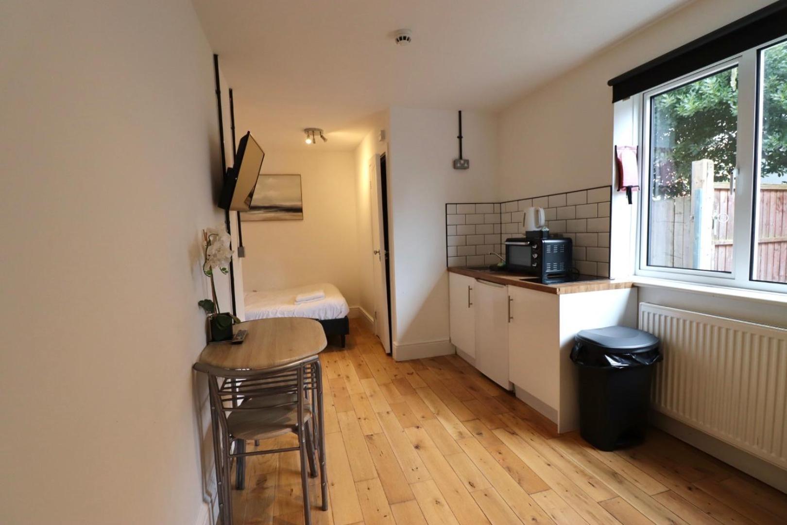 Flat 4, 10 St John'S Leilighet Bournemouth Eksteriør bilde